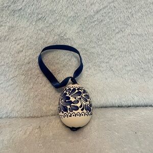 Blue and White Decorative Ceramic Egg ornament
